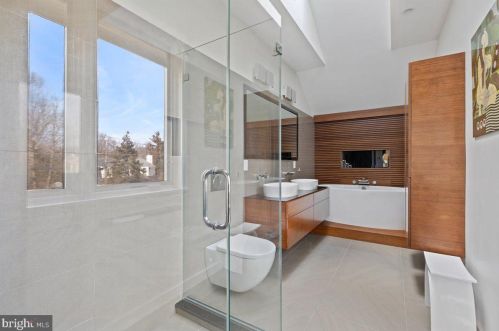 46 Leavitt Ln, Princeton NJ 08540-3921 exterior