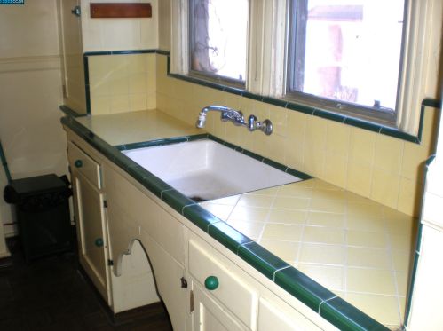 2424 Curtis, Berkeley CA 94702-2037 exterior