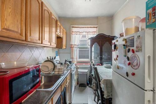 1323 Commonwealth Ave, Bronx NY 10473-3603 exterior