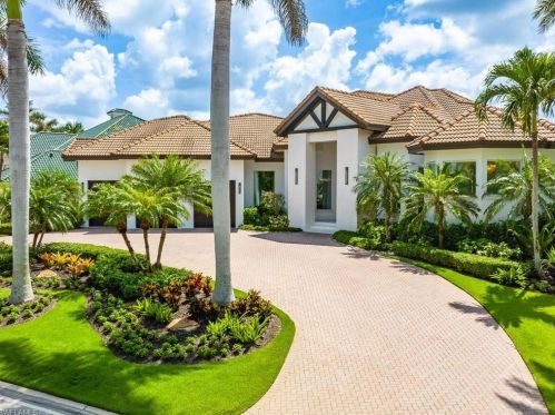 320 Devils Bight, Naples FL 34103-2432 exterior