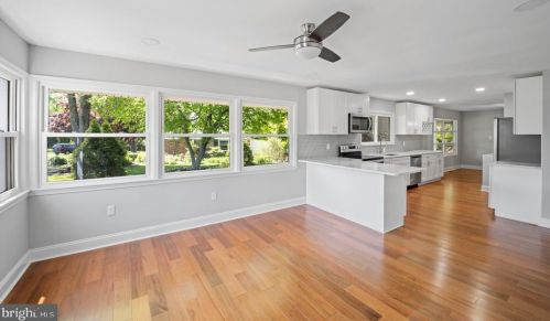 21 Wyncroft Dr, Media PA 19063-4842 exterior