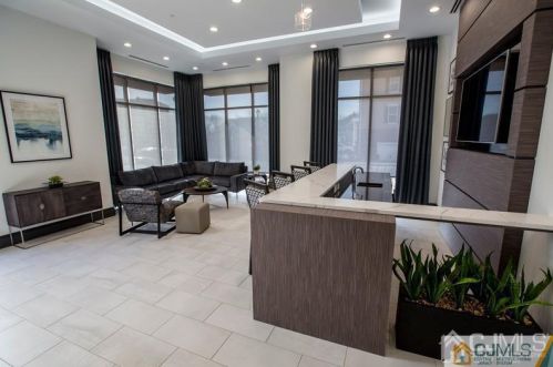 3212 Pine Valley Way, Piscataway NJ  08854-6473 exterior