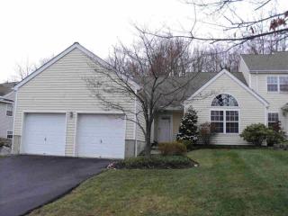 44 Prestwick Ct, Poughkeepsie NY  12603-4936 exterior
