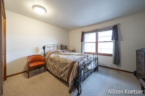 4301 36th St, Grand Rapids MI 49512-1947 exterior