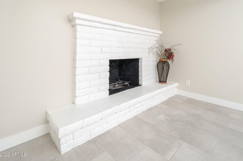 3824 Carol Ave, Phoenix AZ 85021-2091 exterior