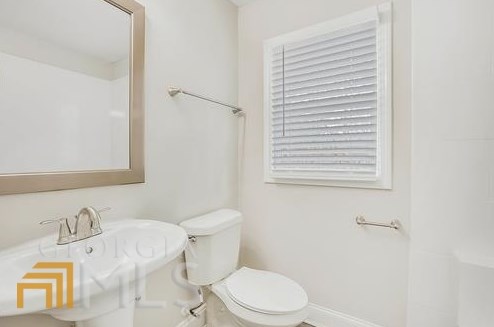 3815 Clovis Ct, Atlanta GA 30331-3437 exterior