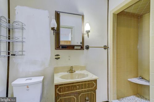 3224 Cottman Ave, Philadelphia PA 19149-1605 exterior