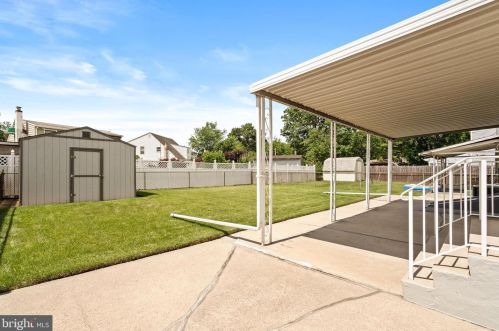 673 Independence Ave, Trenton NJ 08610-4201 exterior