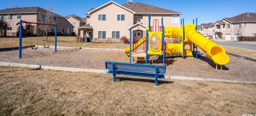 7384 Brittany Town Dr, Taylorsville, UT 84084-4609