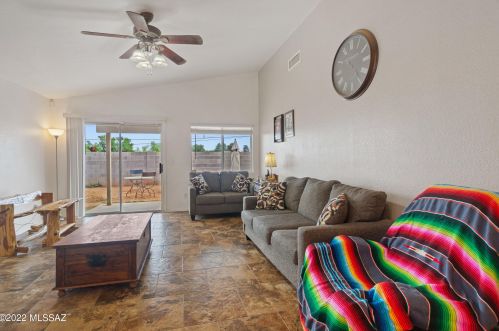 6414 Brk Dr, Tucson AZ 85730-1709 exterior