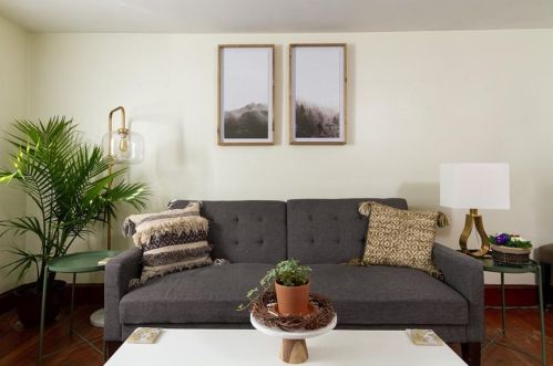 93 Maple Ave, Middletown RI 02842-4889 exterior