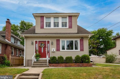 18 Pine St, Camden NJ  08106-1138 exterior