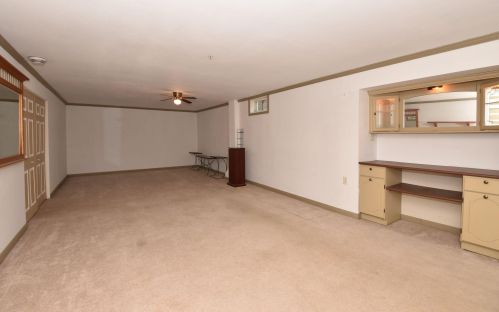 4967 Maple Leaf Cir, Milwaukee WI 53220-2780 exterior