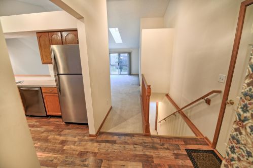 3734 Old Elm Dr, Grand Rapids, MI 49512-9572