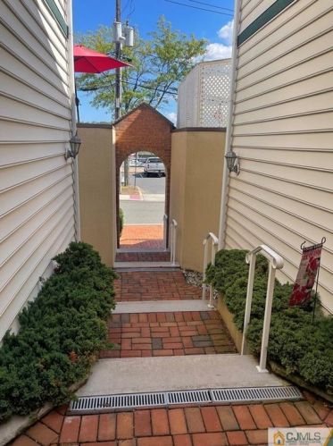 265 Front St, Perth Amboy NJ 08861-4416 exterior