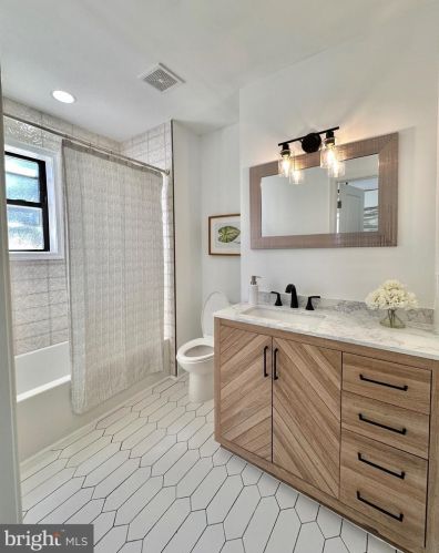 4709 Clay St, Washington DC 20019-1437 exterior