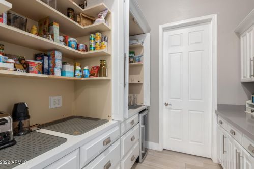 3373 Oriole Way, Chandler AZ 85286-4361 exterior