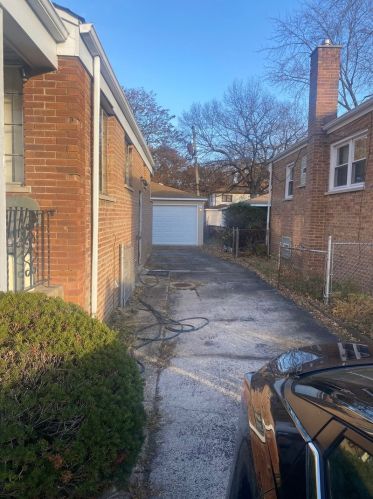 14519 Dobson Ave, Dolton IL 60419-2313 exterior