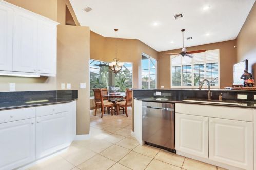 8816 First Tee Rd, Fort Pierce FL 34986-3063 exterior