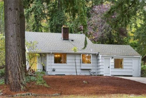 18057 25 Ave, Seattle WA  98155-3906 exterior