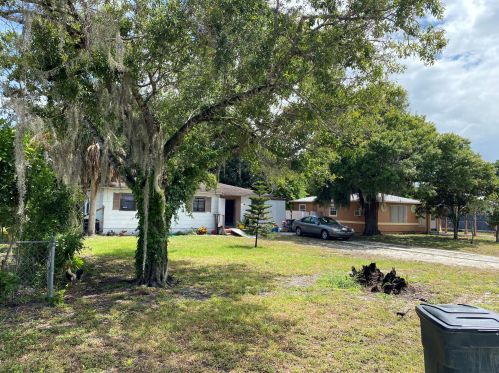 1511 Citrus Ave, Fort Pierce, FL 34950-3933