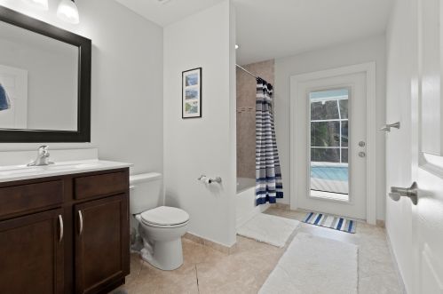 2415 Atlantic Beach Blvd, Fort Pierce FL  34949-1525 exterior