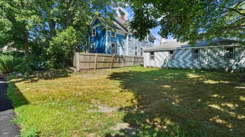 107 Bernon St, Providence RI  02908-3721 exterior