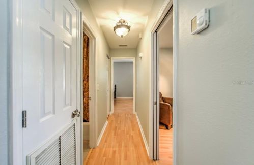 8919 Arrawana Ave, Tampa FL 33614-1810 exterior