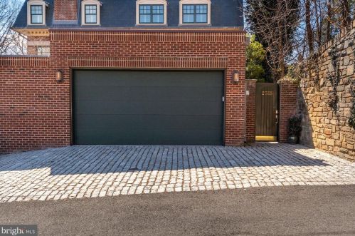 2735 Cathedral Ave, Washington DC  20008-4119 exterior