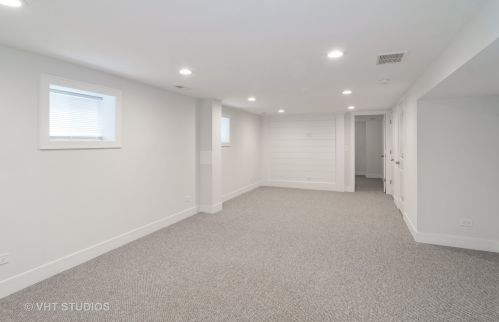 5904 59th St, Chicago IL 60629-3620 exterior