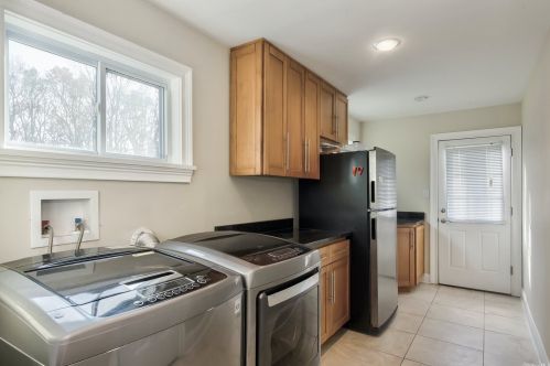 12 Attridge Ct, Huntington Station NY 11747-1803 exterior