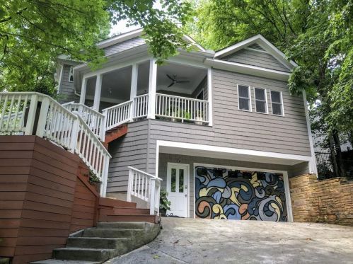 736 Courtenay Dr, Atlanta, GA 30306-3423