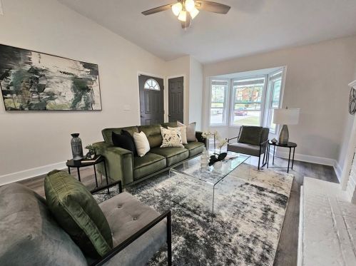 2061 Marbut Forest Dr, Lithonia GA  30058-7827 exterior