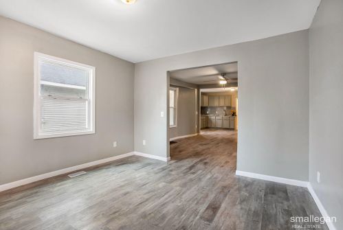 409 Washington Ave, Meskegon MI 49441-2472 exterior