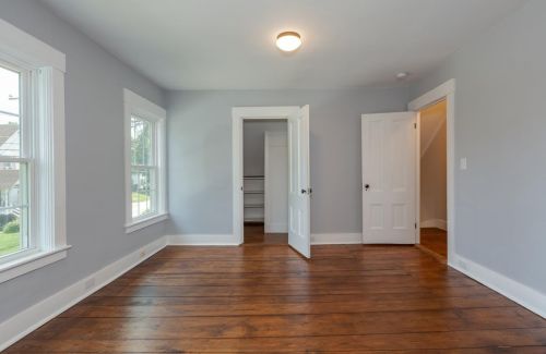 36 Charles St, Concord NH  03303-1528 exterior