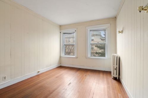 65 Pleasant St, Brookline MA 02446-3723 exterior