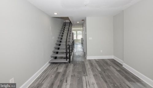 2122 2nd St, Philadelphia PA 19147-3802 exterior