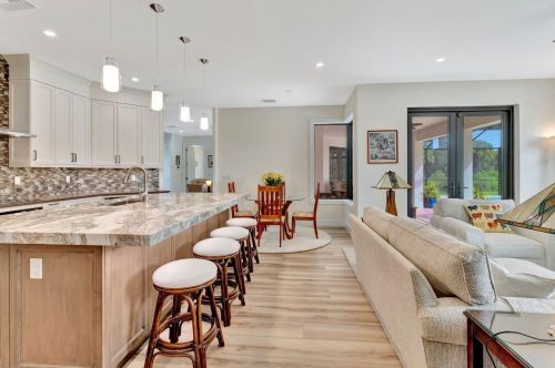 870 8 St, Naples FL 34120-0411 exterior