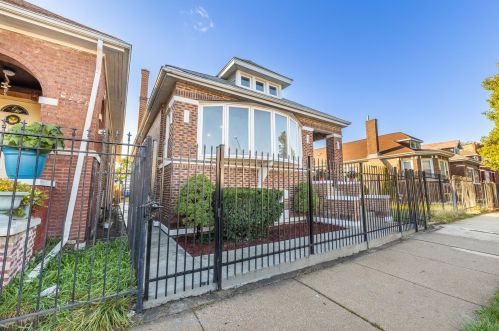 6224 Richmond St, Chicago, IL 60659-1604