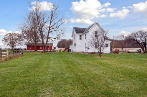 18745 Grange St, Cassopolis, MI 49031-9501