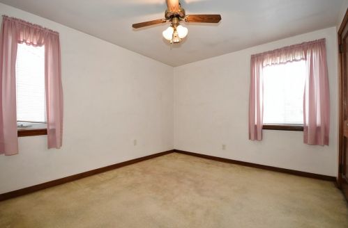 3147 Glendale Ave, Pittsburgh PA 15227-2829 exterior