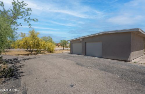 1959 Omar Dr, Tucson AZ  85704-1242 exterior