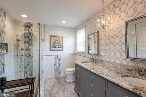 426 Dolly Dr, Lancaster PA 17601-3619 exterior