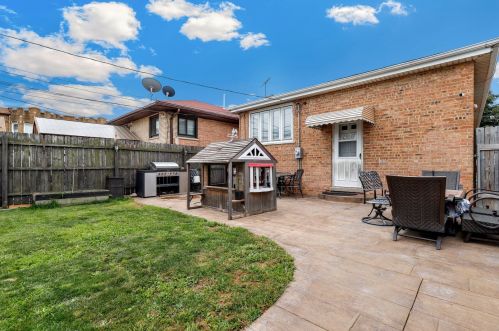 6353 Kilpatrick Ave, Chicago IL 60652-2009 exterior