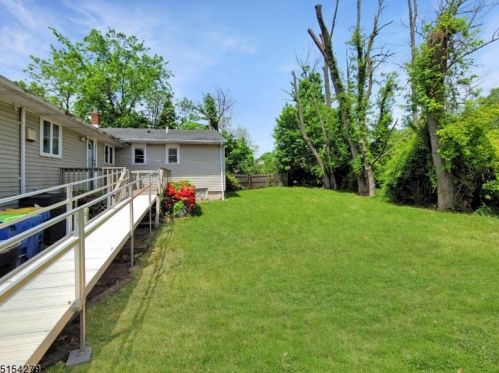 355 Maple Ave, Bound Brk NJ 08805-1703 exterior