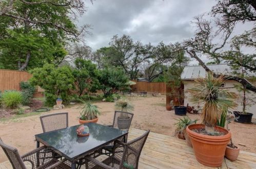 5808 Beacon Dr, Austin TX 78734-1416 exterior