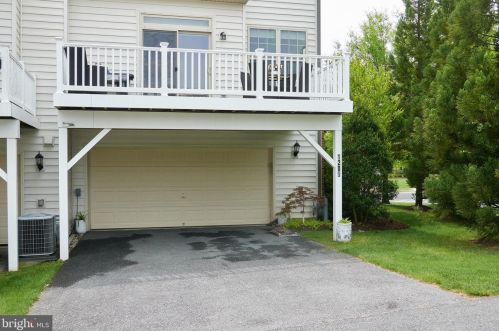 1209 Poplar Run Dr, Silver Spring MD 20906-6717 exterior