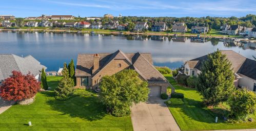 2309 Pleasant Pond Dr, Byron Township MI 49315-8488 exterior