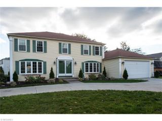 18146 Fern Canyon Dr, Cleveland, OH 44136-7639