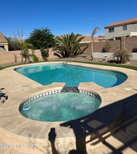 6282 Mesa Garden Dr, Tucson AZ  85757-7532 exterior